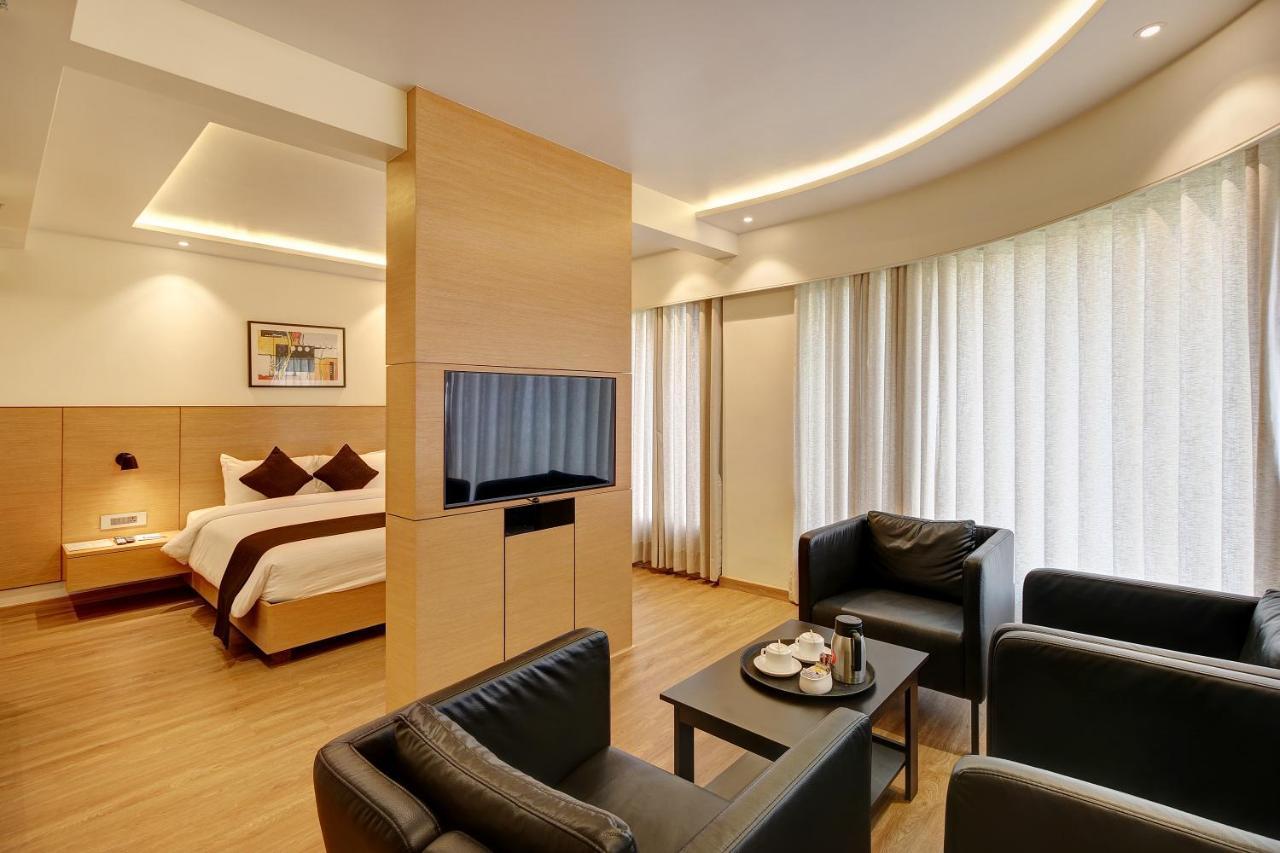 Hotel Mumbai House Ghansoli, 나비뭄바이 외부 사진