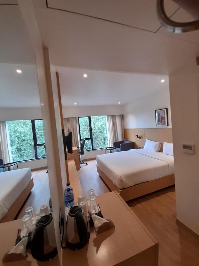 Hotel Mumbai House Ghansoli, 나비뭄바이 외부 사진